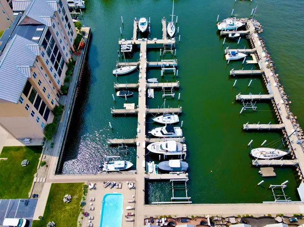 312 Water St #31, Saint Joseph, MI 49085