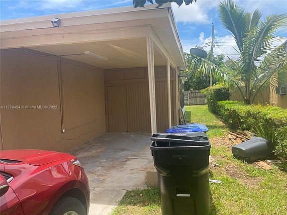 3rd image of 1470 NE 157th St #0