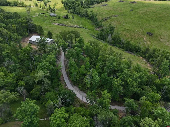 896 County Road 672, Mountain Home, AR 72653