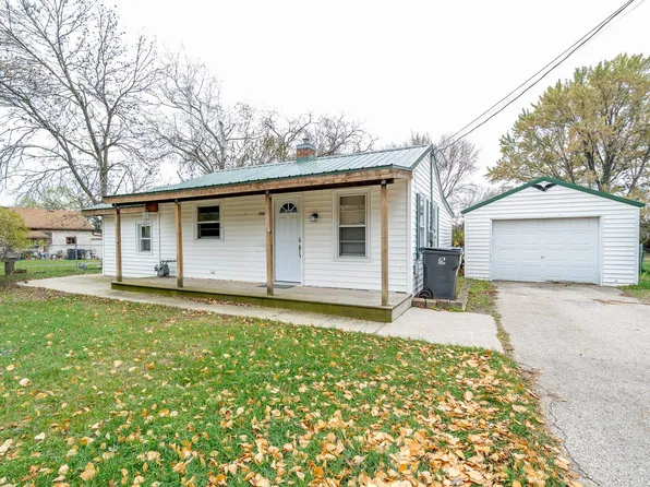 566 SW Ceresco St, Berlin, WI 54923