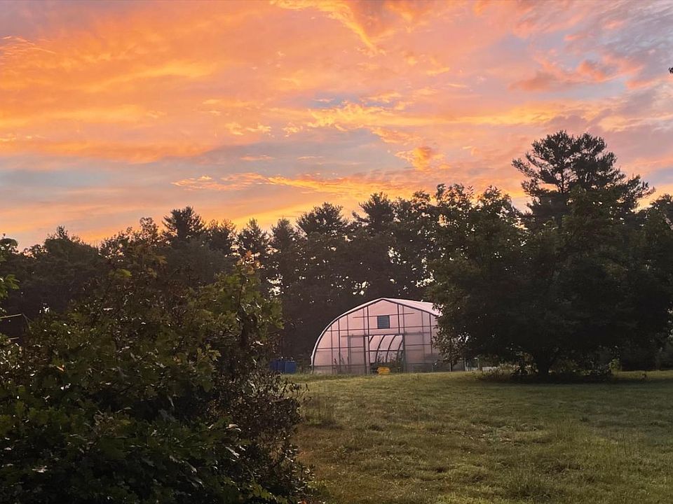 219 Pond St, Hopkinton, MA 01748 Zillow