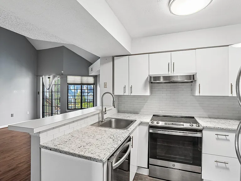 14122 Lauren Ln #29C — Photo 12