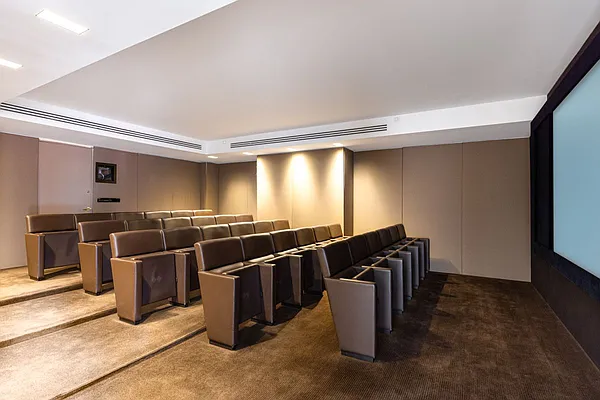 Rented by Compass | media 56