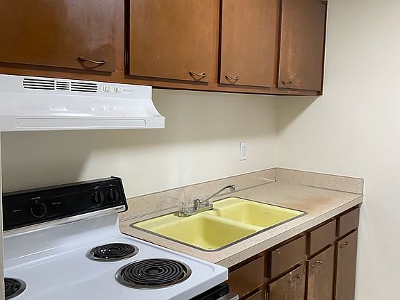 5th image of 18411 E Burnside St #Bm-212