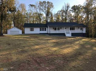 141 Dana Dr, Fayetteville, GA