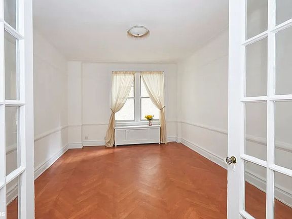 3rd image of 505 W End Ave APT 4D