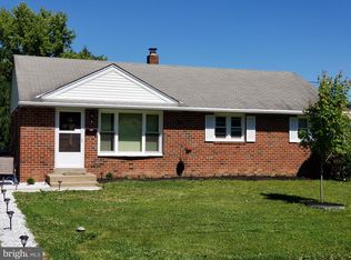 215 Pennbrook Ave, Lansdale, PA 19446