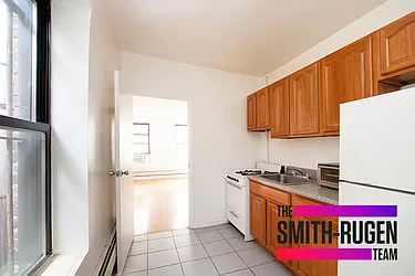 Rented by R New York