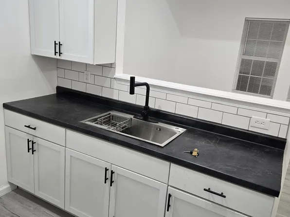 848 S 23rd St, Louisville, KY 40211