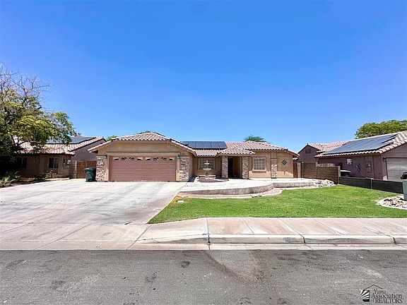 2nd image of 8404 E Topeka Pl