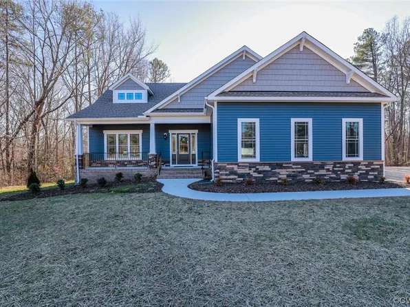 9225 E Patrick Henry Rd, Ashland, VA 23005