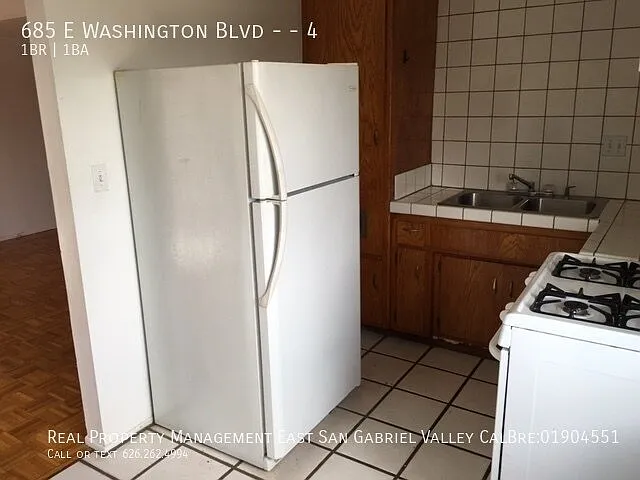 685 E Washington Blvd #4
