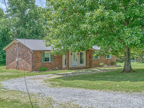 2nd image of 639 Cindy Dr