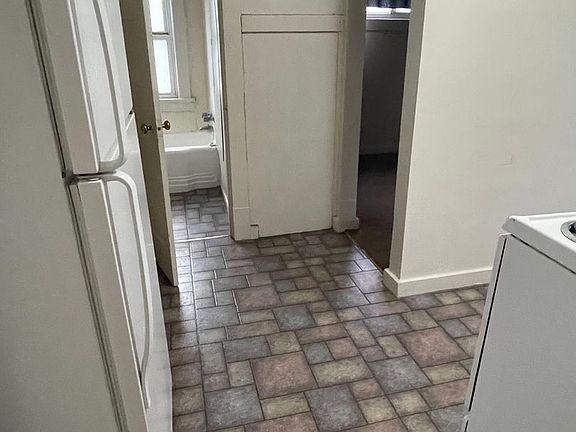 4th image of 100 S College Ave #6