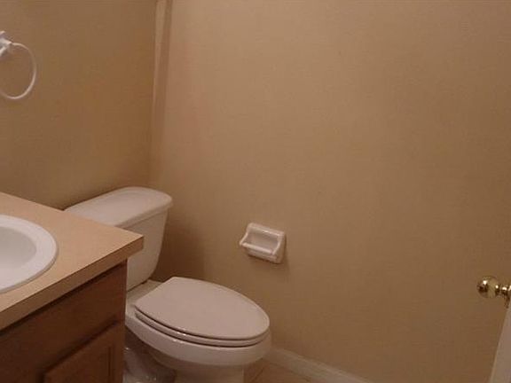 3rd image of 616 Casa Marina Pl