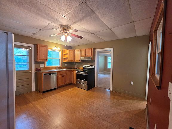 2nd image of 138 Sandusky St