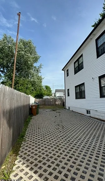 913 Union St #1 — Photo 2