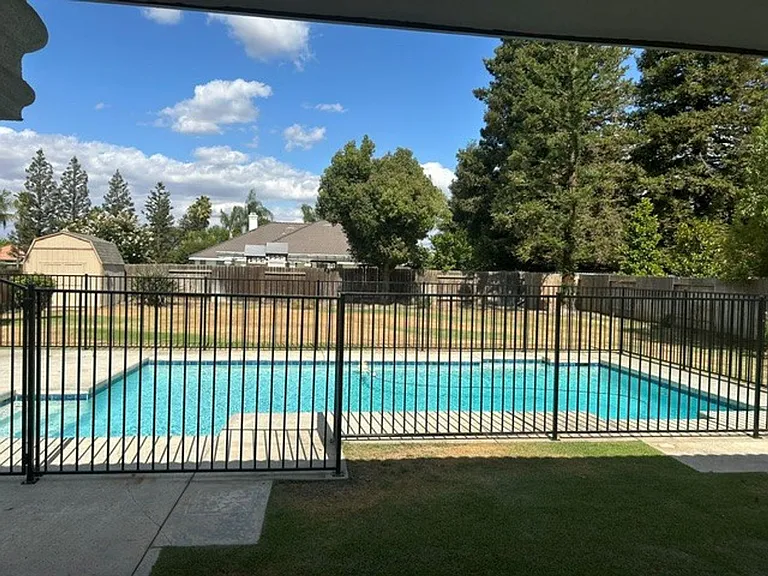 2112 Classen St — Photo 27