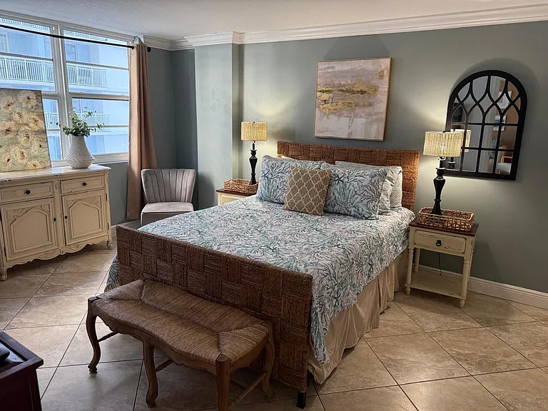 6917 Collins Ave #506 — Photo 8