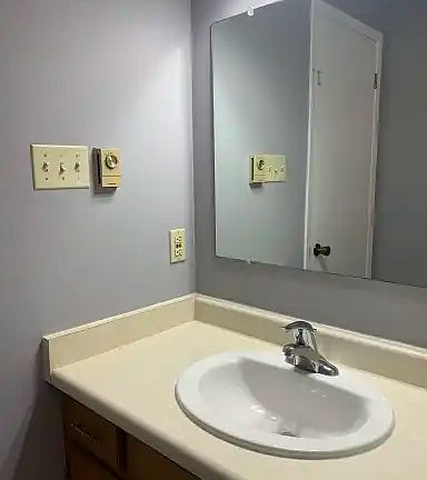 5th image of 227 Highview Dr #1A