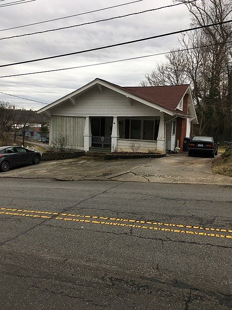2nd image of 617 D St