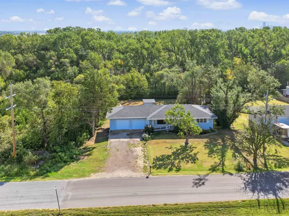 20 N Eastborough Rd, Salina, KS 67401