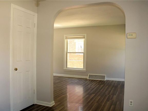 5th image of 64 Gould Ave