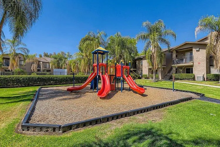 Highland Meadows — Photo 11