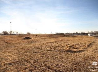 2701 Gateway Ct, Junction City, KS 66441
