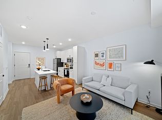 Citizen, Kansas City, MO 64111