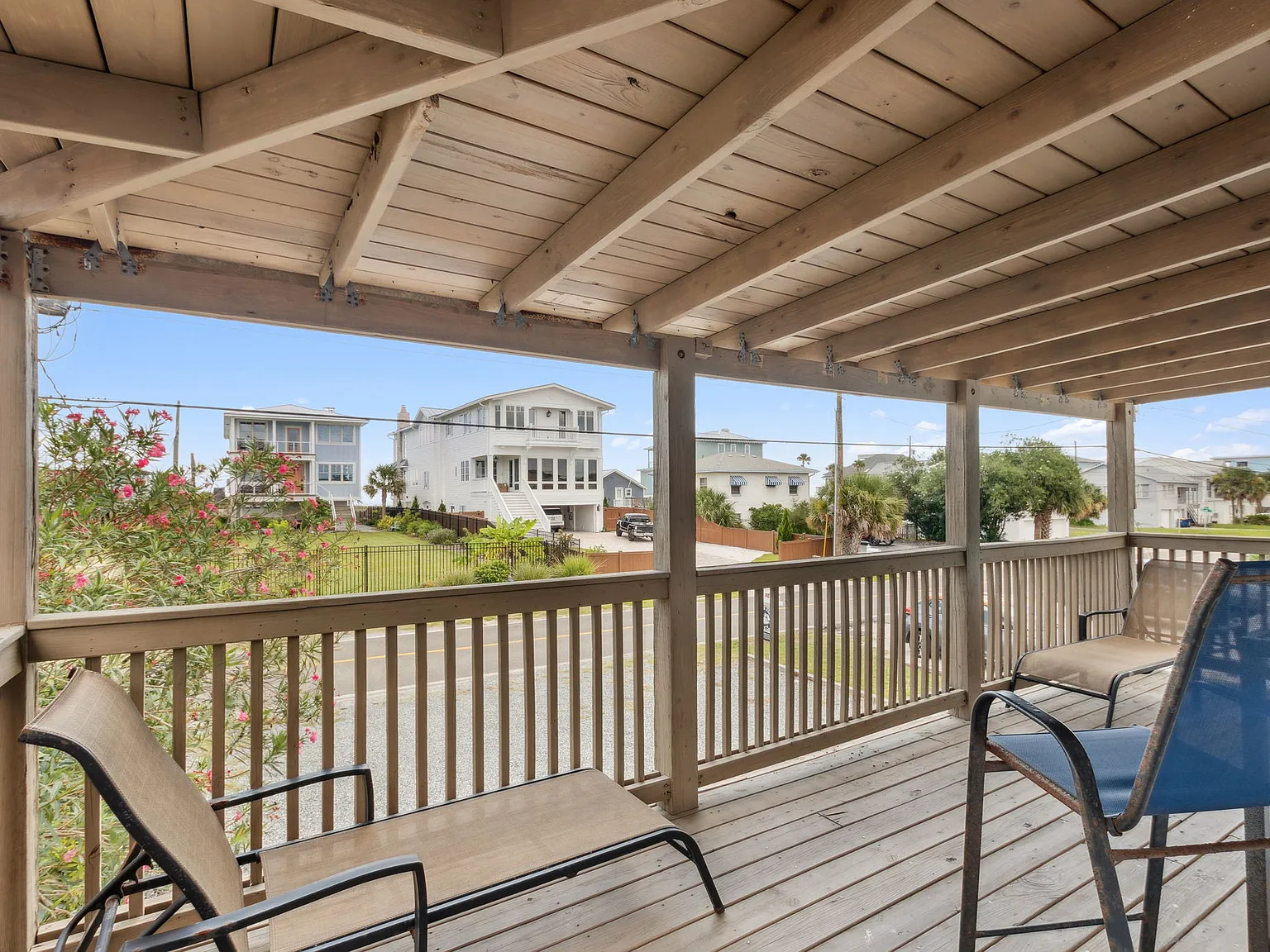2 bed, 810 sqft, $2,950 — Photo 2