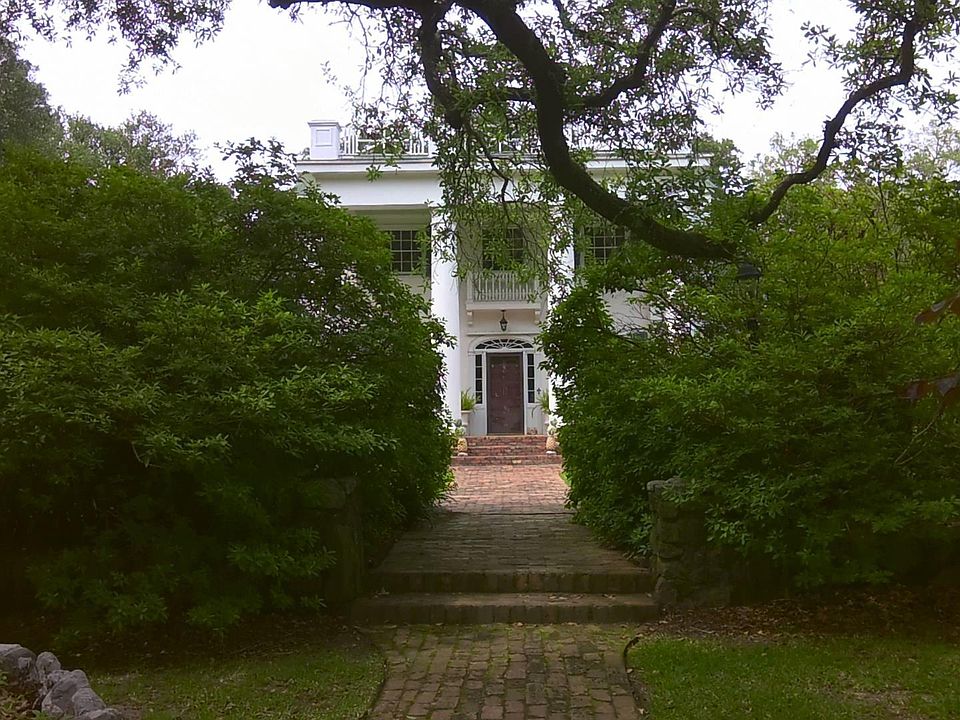 1st image of 1182 E Lakeview Ave