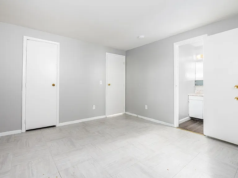 2888 Cleveland Ave — Photo 14