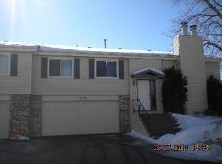 5277 Beachside Dr, Minnetonka, MN 55343