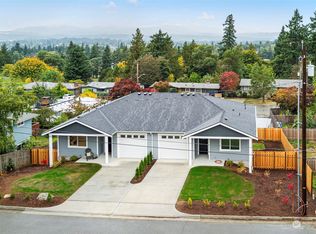 3041-3043 Sanders Ave, Bremerton, WA 98310