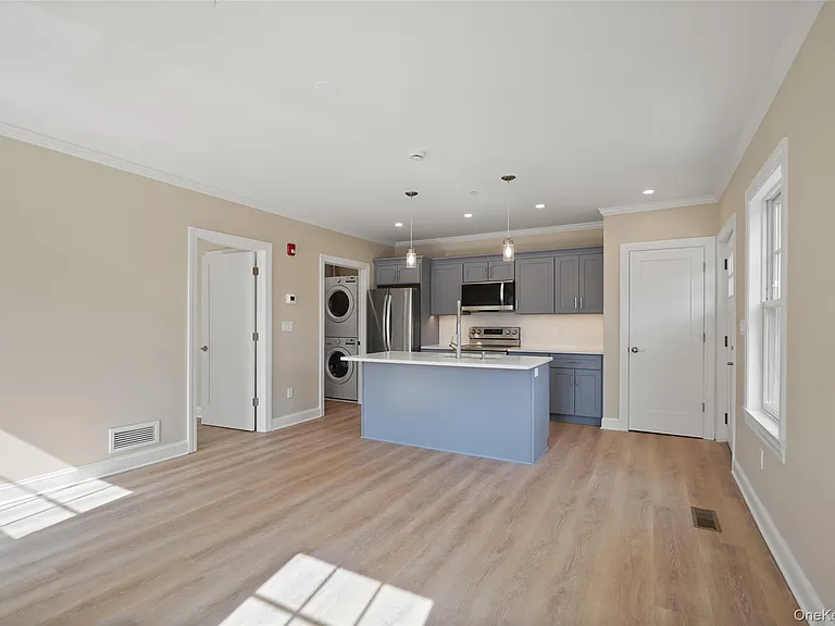 5 Edgemont Rd #1 — Photo 3