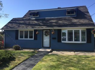 11 Marshall Pl, Sayreville, NJ 08872