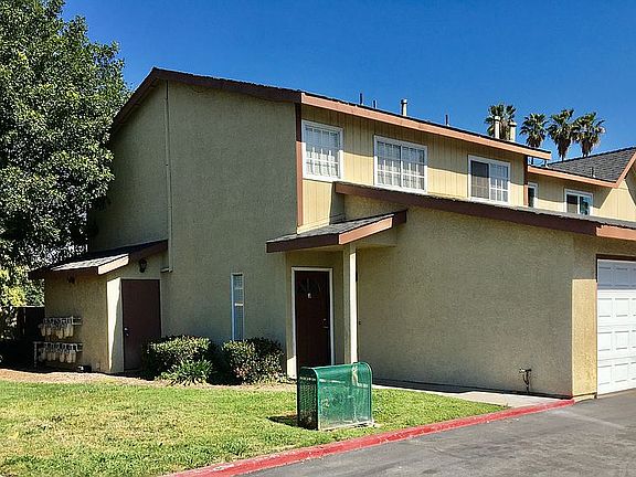 2nd image of 1571 S Reservoir St APT J