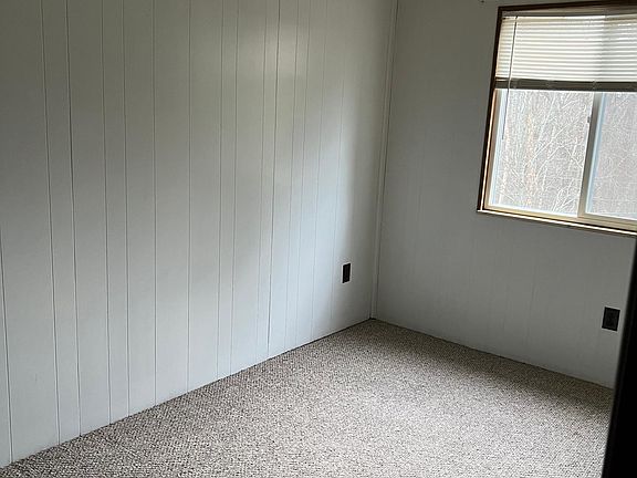 5th image of 42 Forest Dr #112