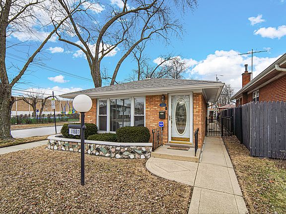 3rd image of 11601 S Ada St