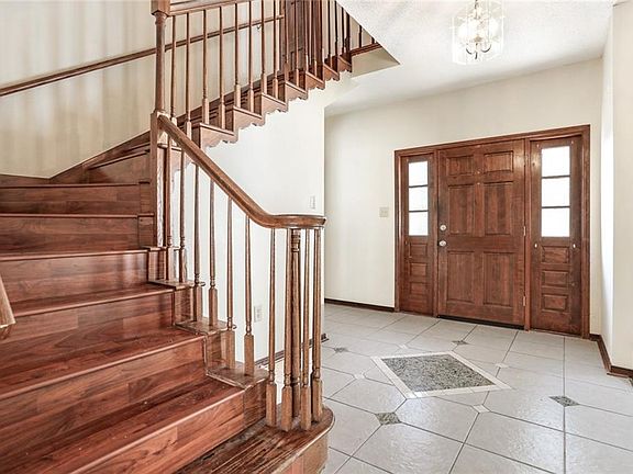 3rd image of 250 Blue Crane Dr #1