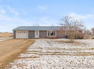 2260 Edna St, Ionia, MI 48846