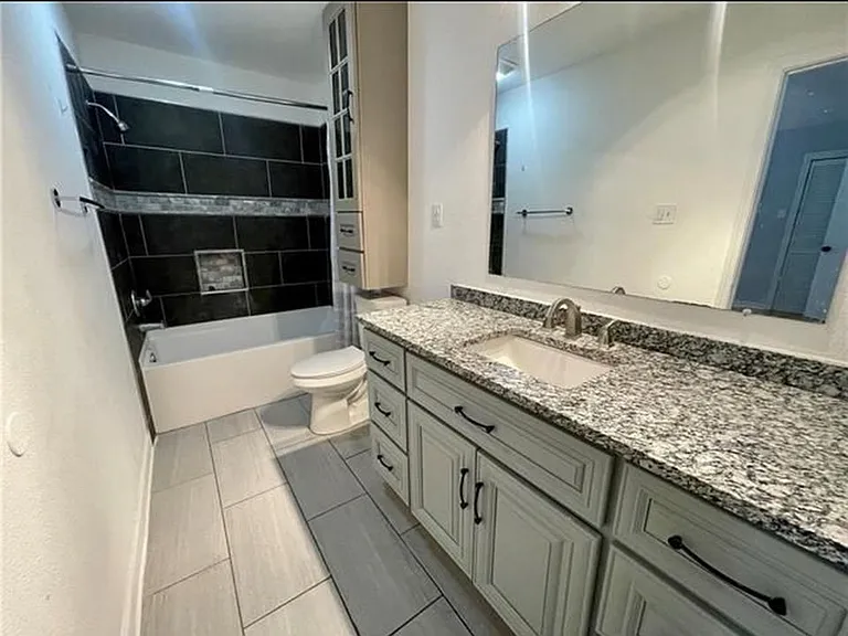 2915 Upperline St #A — Photo 5