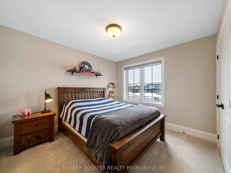 70 Georgian Grande Dr — Photo 34