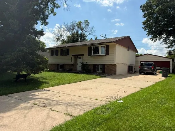 3260 33rd STREET S S, La Crosse, WI 54601