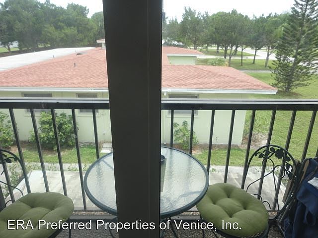 1st image of 514 Parkdale Mews #514