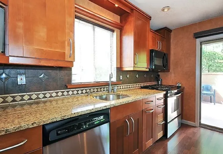 105 Kelly Dr — Photo 8