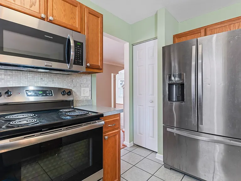 908 Silvercrest Dr — Photo 27