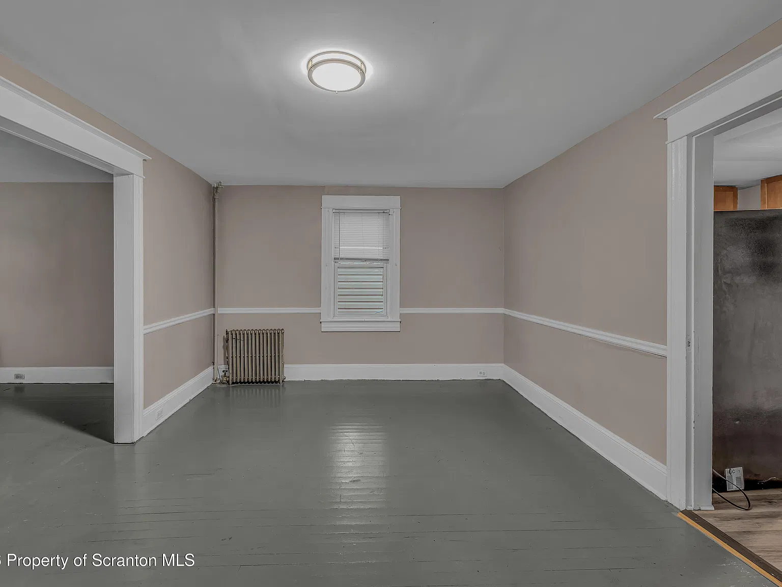 3 bed, 1.0 bath, 850 sqft, $1,150 — Photo 3
