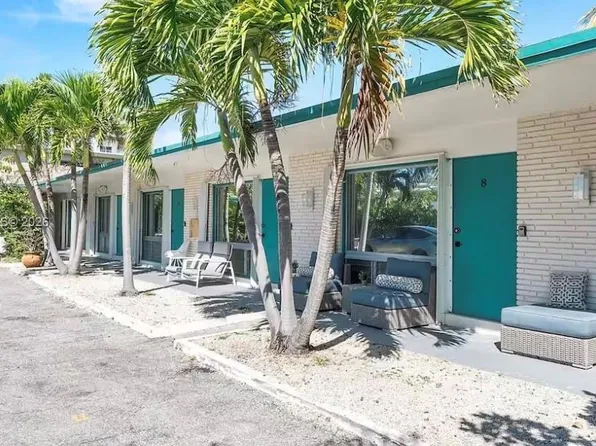 333 Palm St, Hollywood, FL 33019